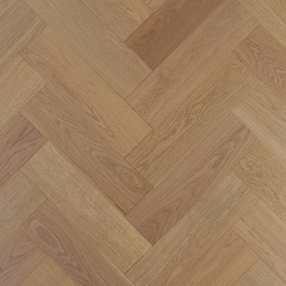 Паркет Елка Английская Royal Parket 490х125х13мм Дуб Натур Фаро лак
