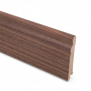 Плинтус шпонированный Lab Arte Walnut 95х15х2500 в интерьере
